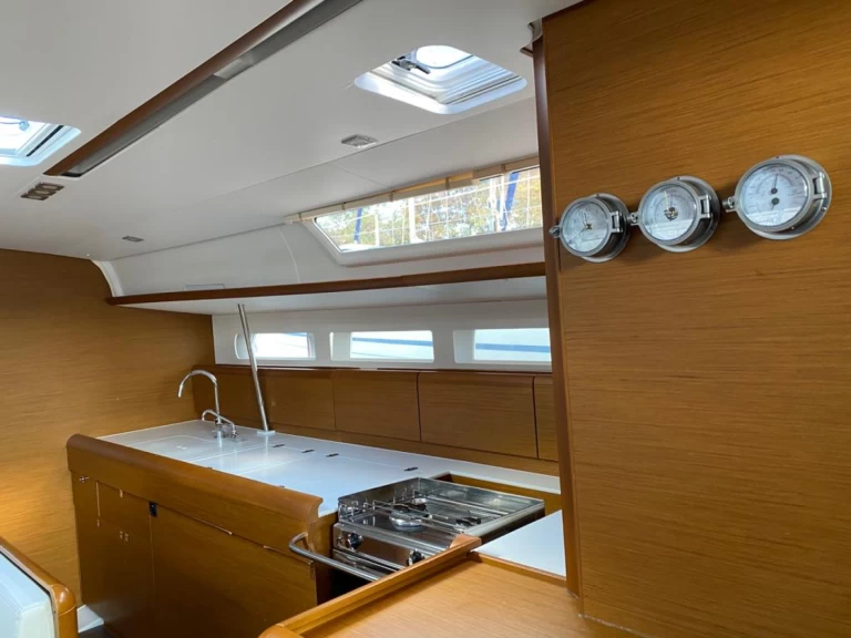 Pronajmout Plachetnice se skipperem či ne Jeanneau v Palmeira