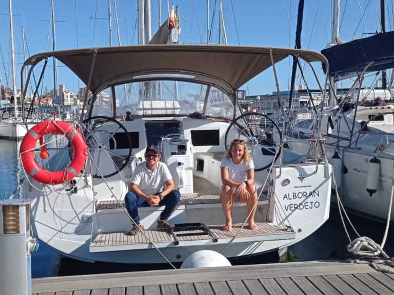 Pronajmout si Jeanneau Sun Odyssey 410 v Las Galletas