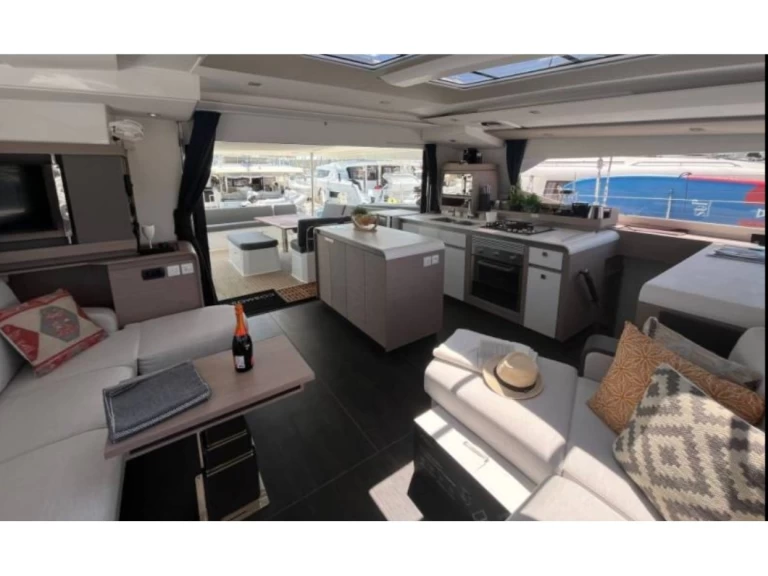 Pronájem jachty v Alimos -Fountaine Pajot Aura 51 na Samboatu