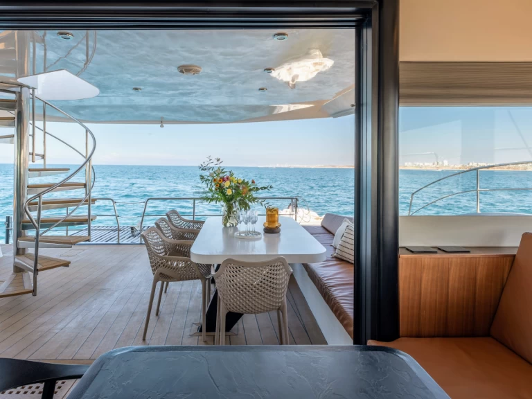 Pronájem Katamarán v Lavrio - Catamaran J-Yachts