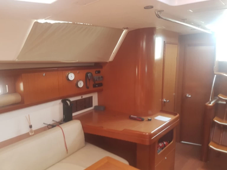 Pronájem lodi Bénéteau Oceanis 46 v Pisticci na Samboatu