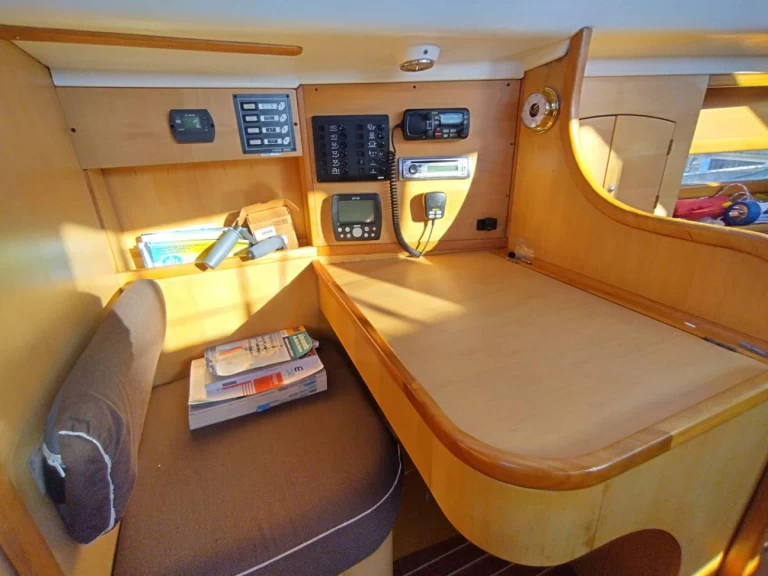 Pronájem lodi Saint-Quay-Portrieux lákavé ceny Wrighton - BI LOUP 30