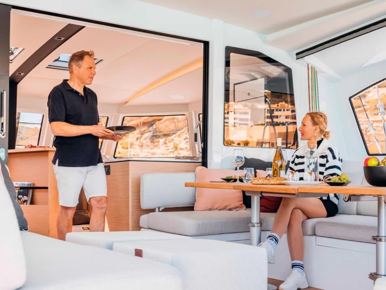 Pronajmout si Nautitech Nautitech 44 Open v Lavrio