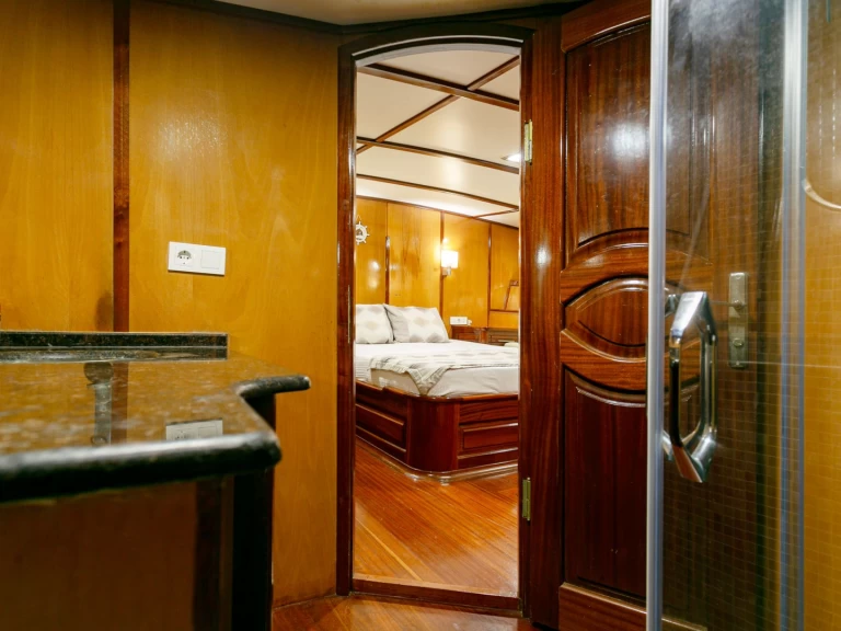 Pronajmout si  Gulet 35m / 115ft v Bodrum