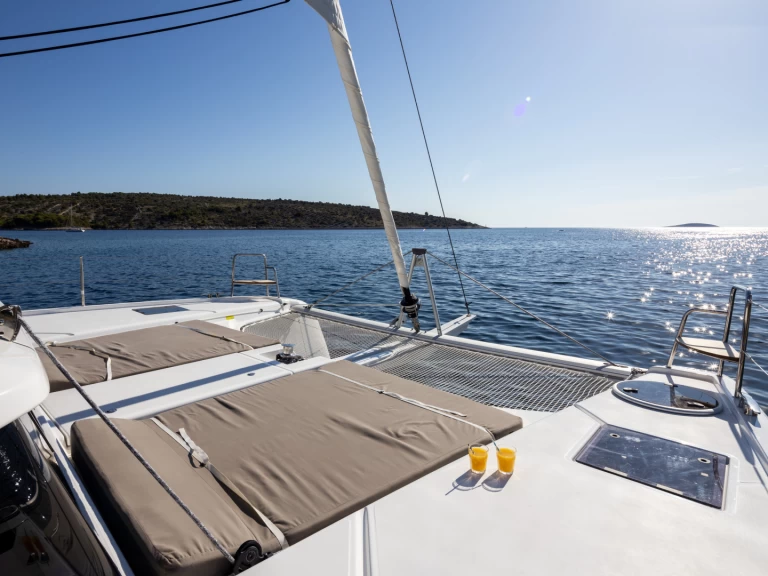 Dufour Dufour Catamarans 48 Sail jednotlivci a charterové společnosti v Split