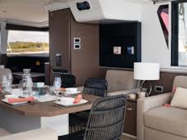 Pronájem Katamarán v Ajaccio -BALI 4.2 VI (4D/2C/2P) BALI 4.2 VI