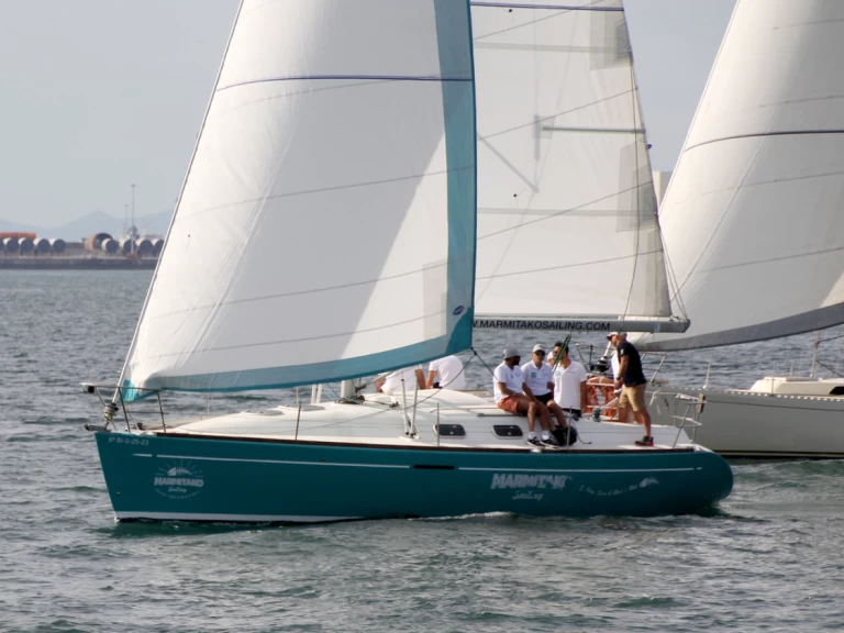 Pronájem Plachetnice v Getxo -Bénéteau First 36 S7