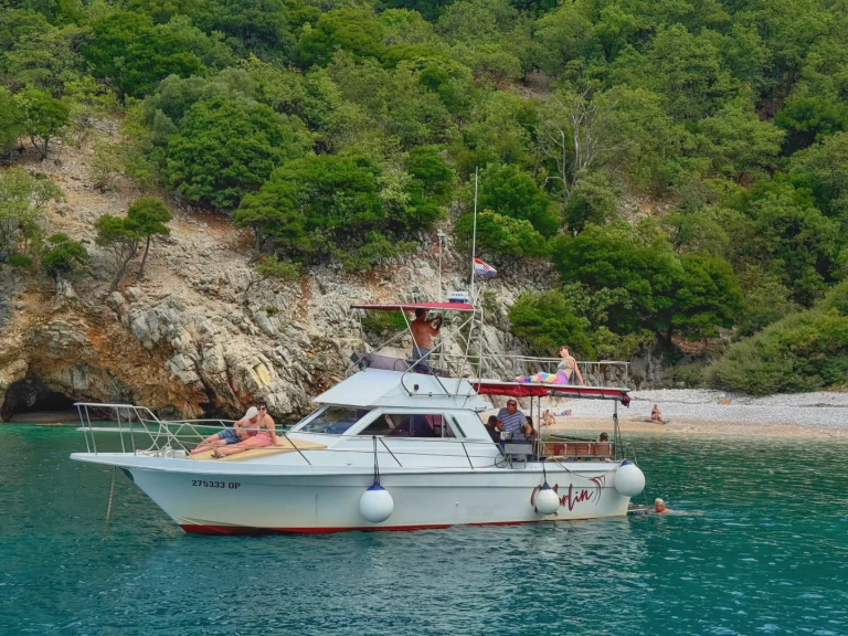 Pronájem lodi Arcoa Arcoa 1080 Fishing v Opatija na Samboatu