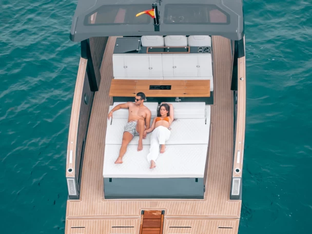 Pronájem lodi Cavalaire-sur-Mer lákavé ceny T40