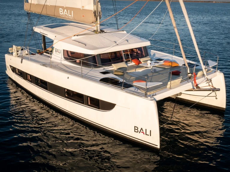 Pronajmout Katamarán se skipperem či ne 15 v Hyeres