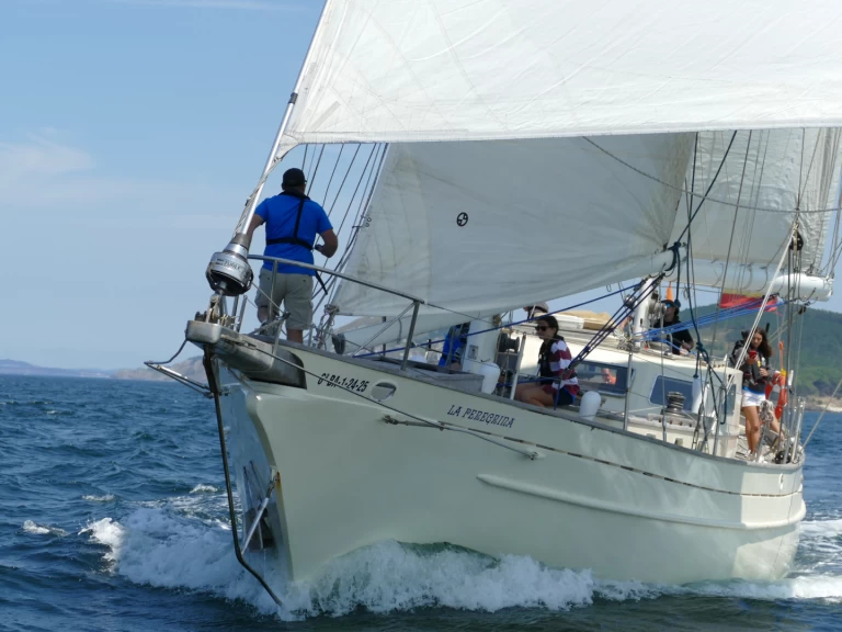 Pronájem lodi Road Town lákavé ceny Frers 72