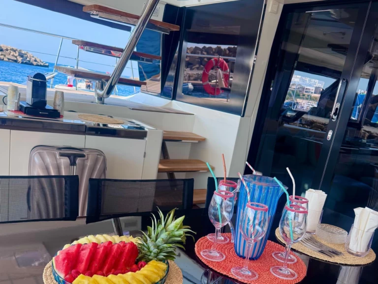 Pronajmout Katamarán se skipperem či ne Lagoon v Barcelona