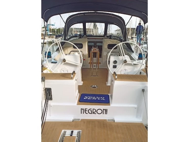 Pronájem lodi Elan Impression 40.1 v Ibiza Town na Samboatu