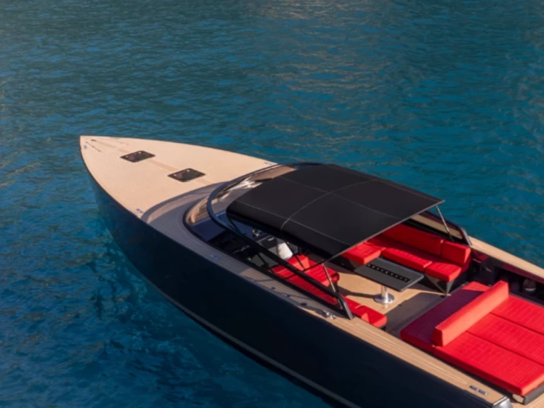 Pronájem Motorová loď VanDutch s licencí