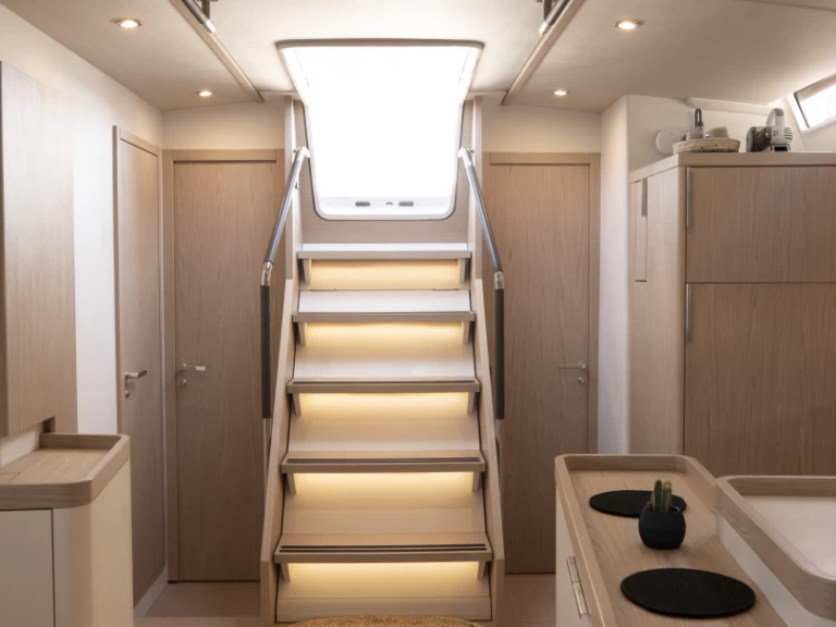 Pronájem Plachetnice Bénéteau s licencí