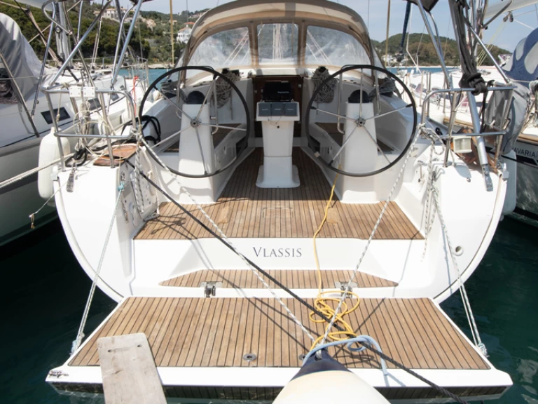 Bavaria Bavaria 40 jednotlivci a charterové společnosti v Nikiána