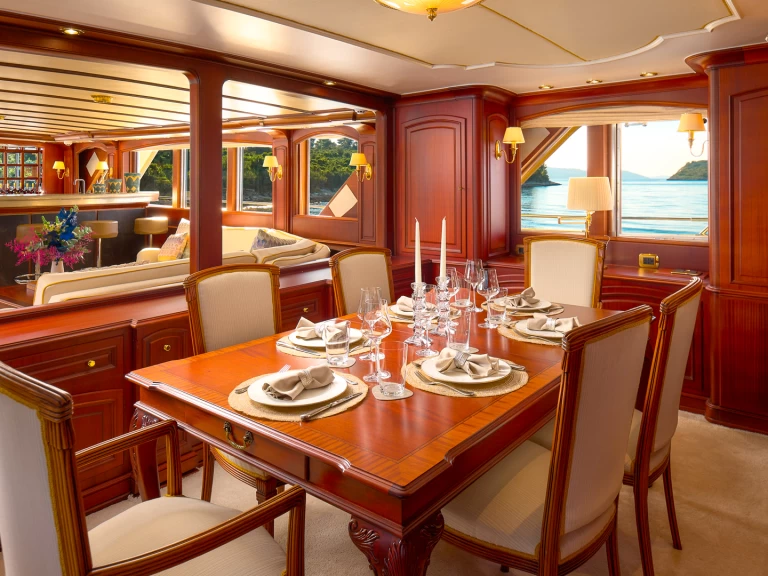 Pronájem Jachta v Trogir -Benetti Benetti Classic 115