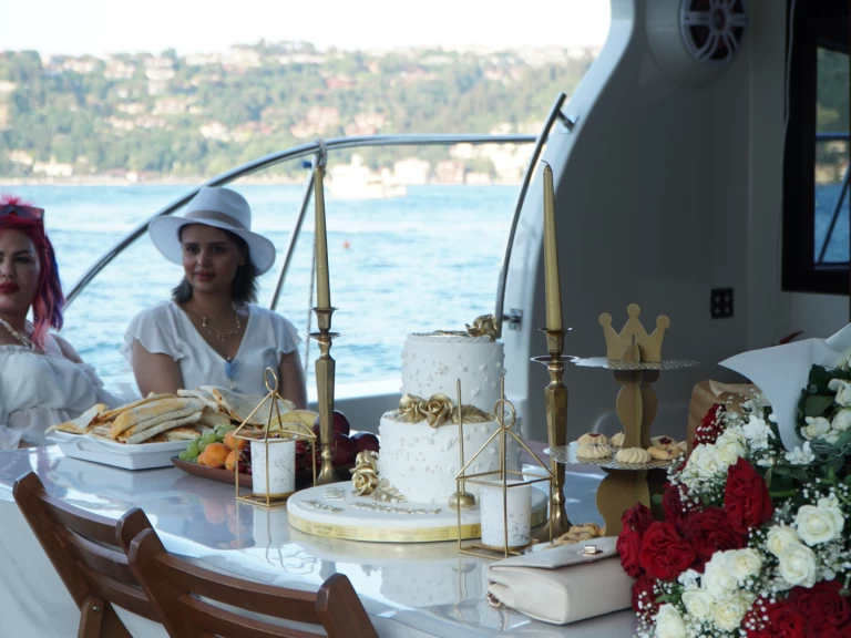 Pronájem lodi  Motoryacht v İstanbul na Samboatu