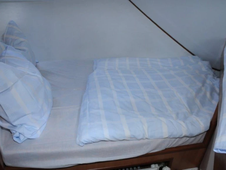 Pronájem lodi Lübz lákavé ceny Tarpon 42 N