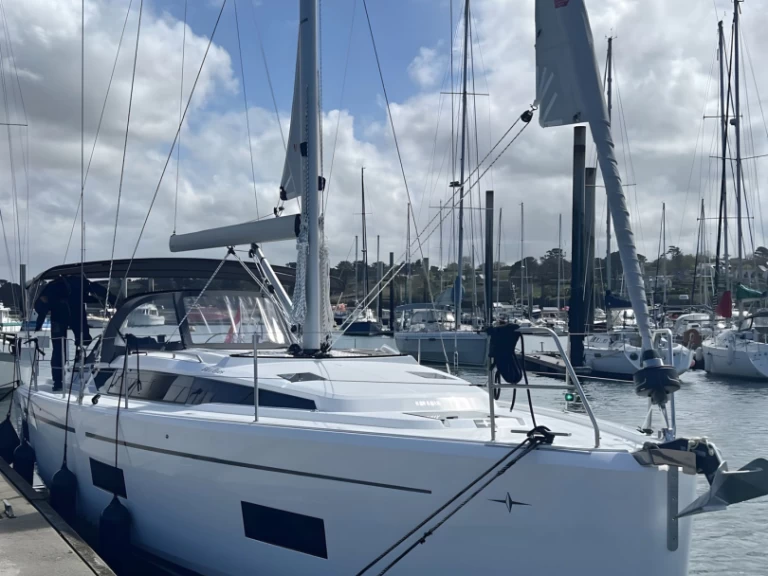 Pronájem lodi Bavaria Bavaria C42 v Palma de Mallorca na Samboatu