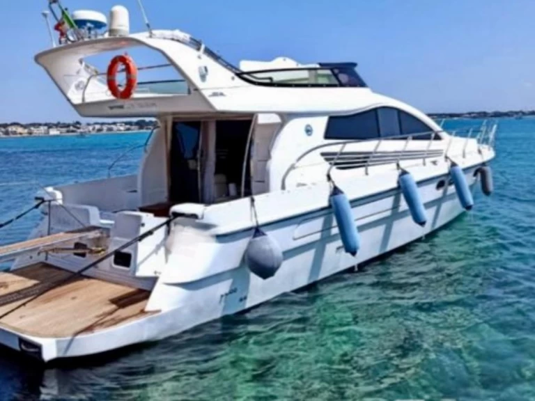 Pronajmout Motorová loď se skipperem či ne Enterprise Marine v Porto Cesareo