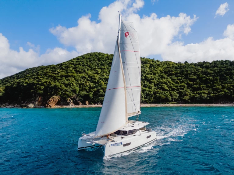 Pronájem Katamarán v Road Town -Fountaine Pajot Astrea 42
