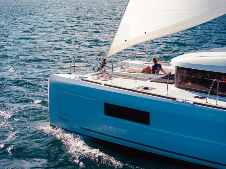 Pronájem lodi Road Town lákavé ceny Lagoon 40