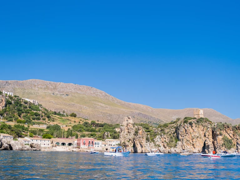 Pronajmout si icon 28 Sport v Castellammare del Golfo