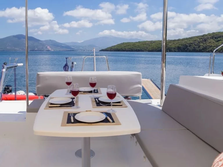 Pronajmout si Lagoon Lagoon 450 F v Fiskárdo