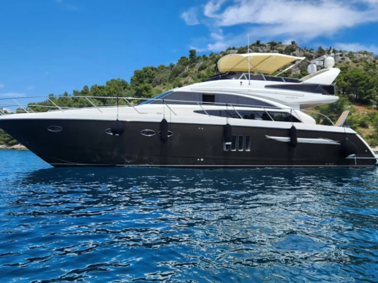 Pronájem jachty v Podstrana -Princess Princess 62 na Samboatu