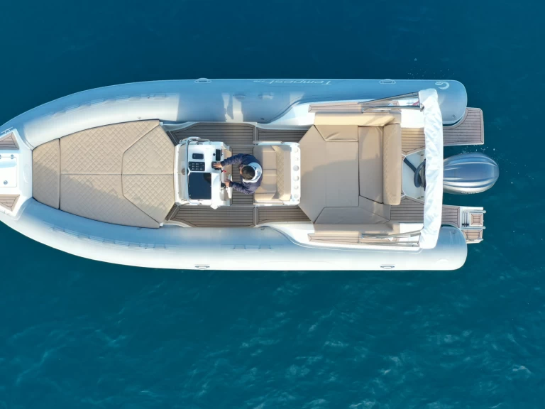 Pronajmout si Capelli Tempest 775 v Santa Margherita Ligure