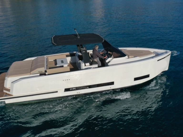 Pronájem jachty v Santa Margherita Ligure -De Antonio D-36 na Samboatu