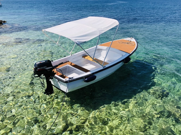 Pronájem lodi Učka 4.5 v Medulin na Samboatu