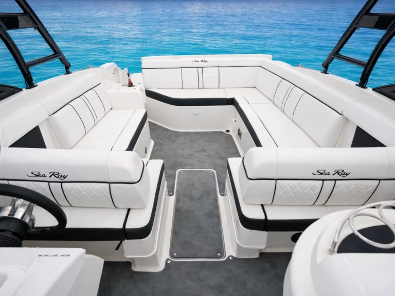 Pronájem lodi Sea Ray SDX 270 v Cannes na Samboatu