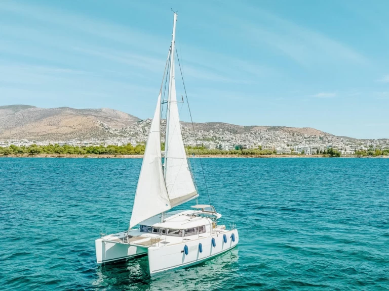 Pronajmout si Lagoon Lagoon 40 v Ta' Xbiex