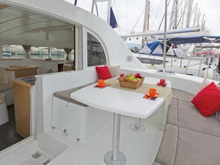 Pronájem Katamarán v Ibiza Town -Lagoon Lagoon 380 S2