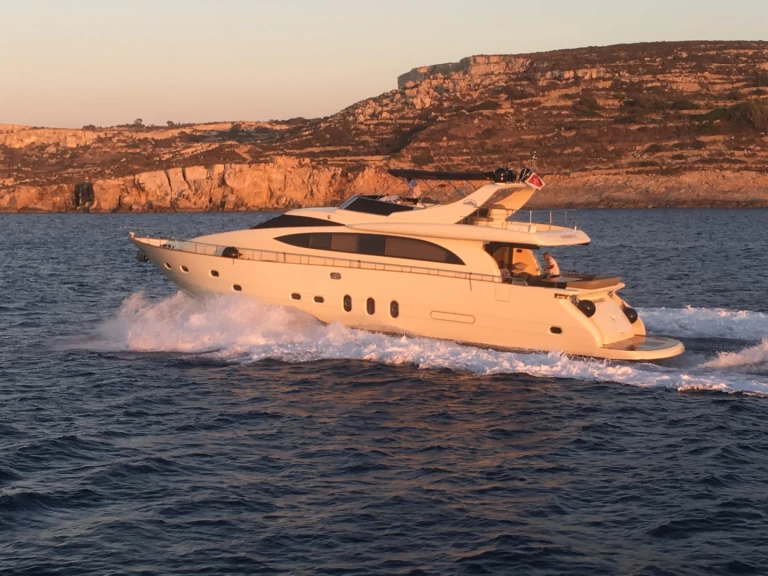 Pronajmout si Leopard Leopard 23 v Gardens Yacht Marina
