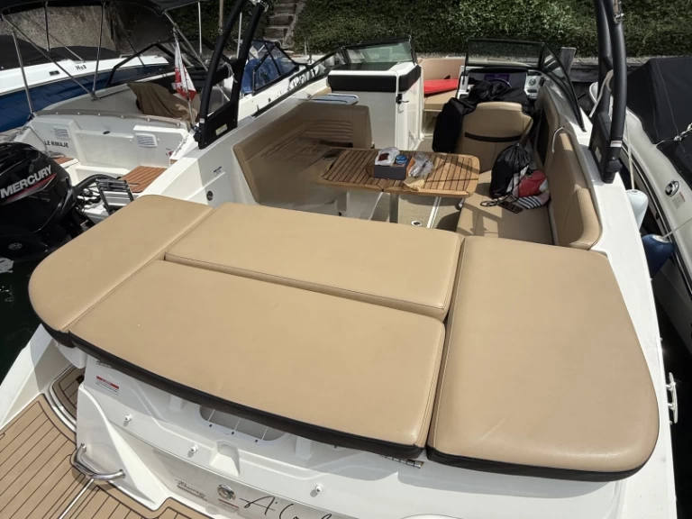 Pronájem lodi Thonon-les-Bains lákavé ceny SPX 230