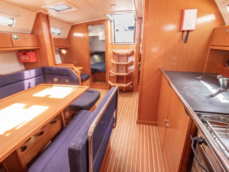 Pronájem jachty v Nikiána -Bavaria Bavaria 40 na Samboatu