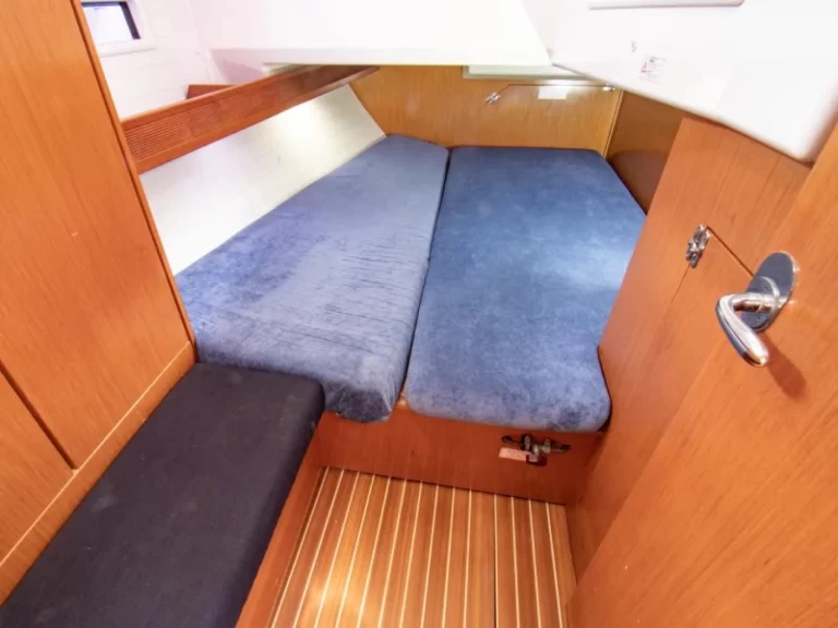 Pronájem lodi Bavaria Bavaria 40 v Nikiána na Samboatu