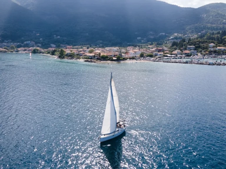 Pronájem Plachetnice Jeanneau s licencí