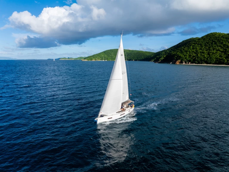 Pronájem jachty v Road Town -Jeanneau Sun Odyssey 440 na Samboatu