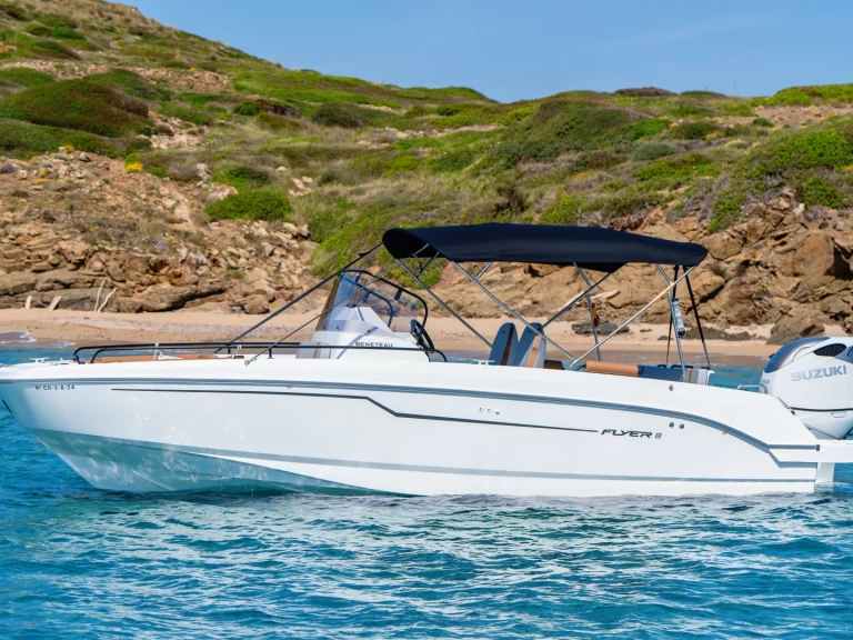 Pronájem lodi Mahon lákavé ceny Flyer 8 SPACEdeck