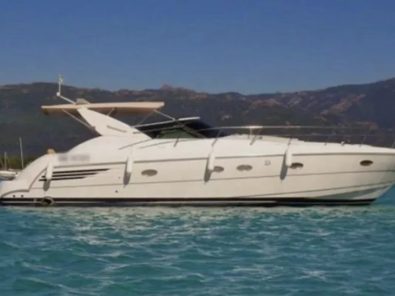 Pronájem Motorová loď Trojan s licencí