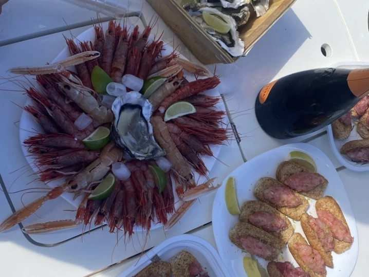 Motorová loď k pronájmu v Terracina za nejlepší cenu