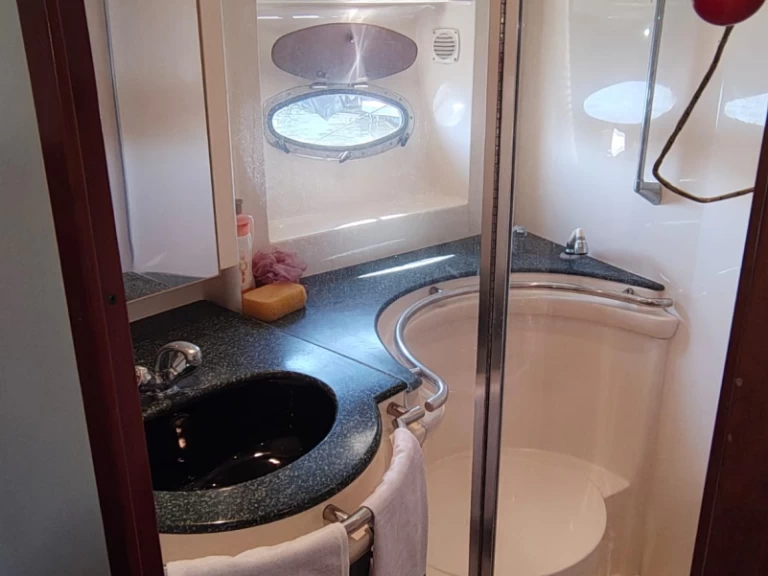 Pronájem jachty v Terracina -Trojan Carver 440 na Samboatu