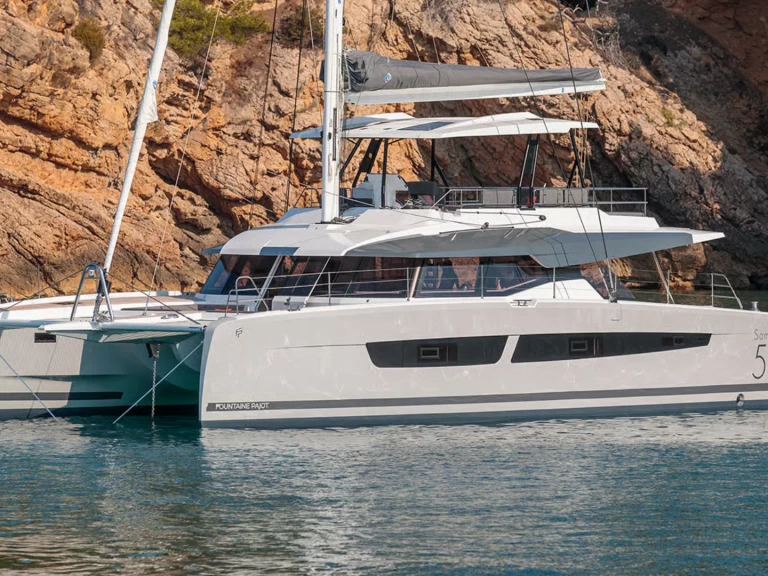 Pronajmout Katamarán se skipperem či ne Fountaine Pajot v Palermo