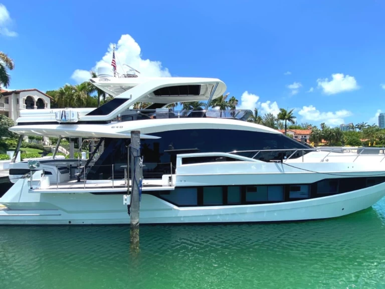 Pronájem Jachta v Miami Beach -Galeon Galeon 640 Fly