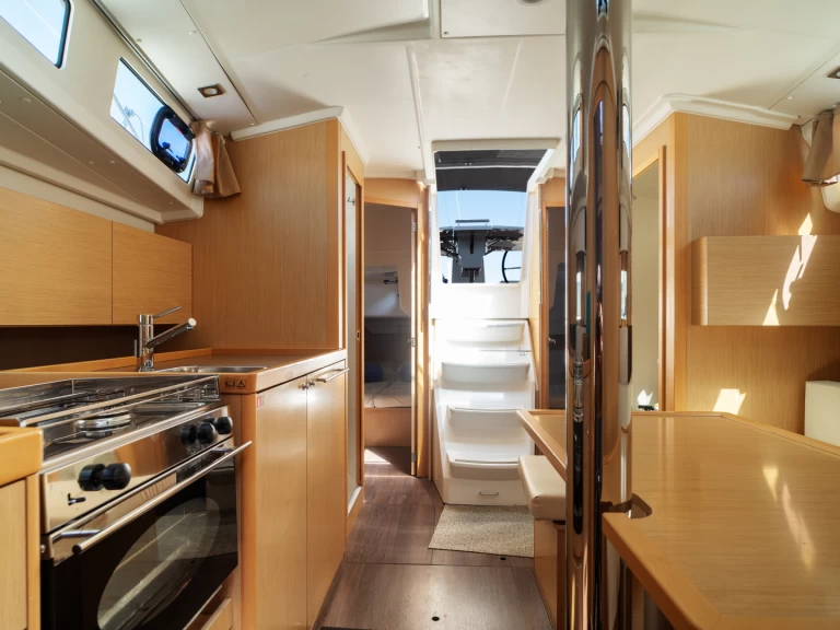 Pronájem Plachetnice Bénéteau s licencí