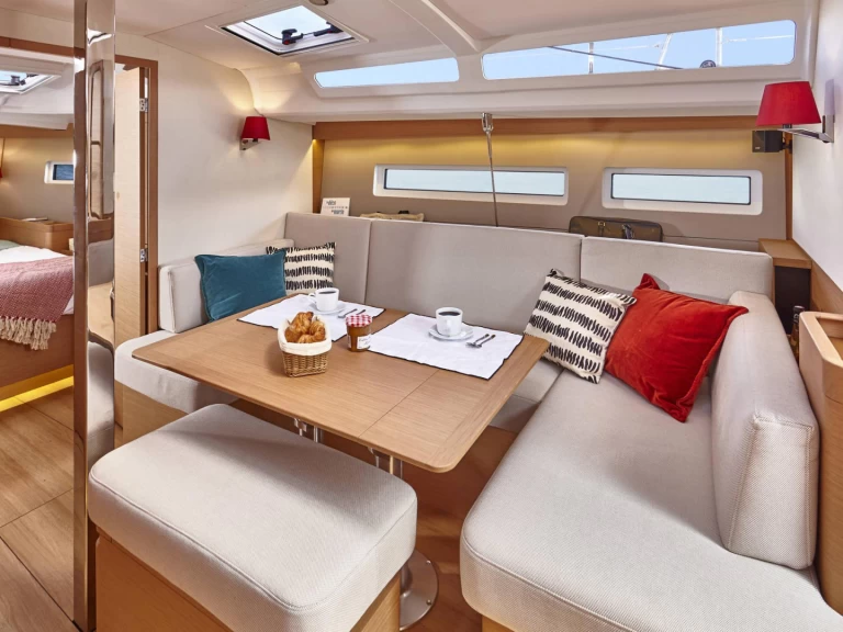 Pronájem jachty v Lavrio -Jeanneau Sun Odyssey 440 na Samboatu